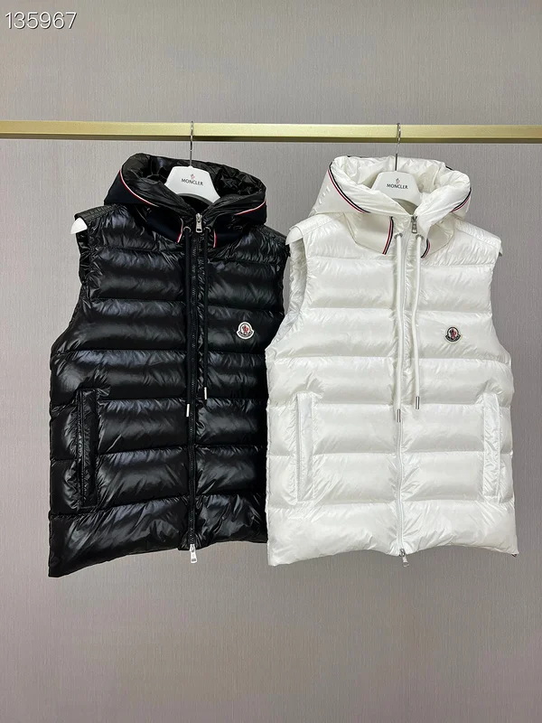 Moncler sz1-5 26yr81 (1)